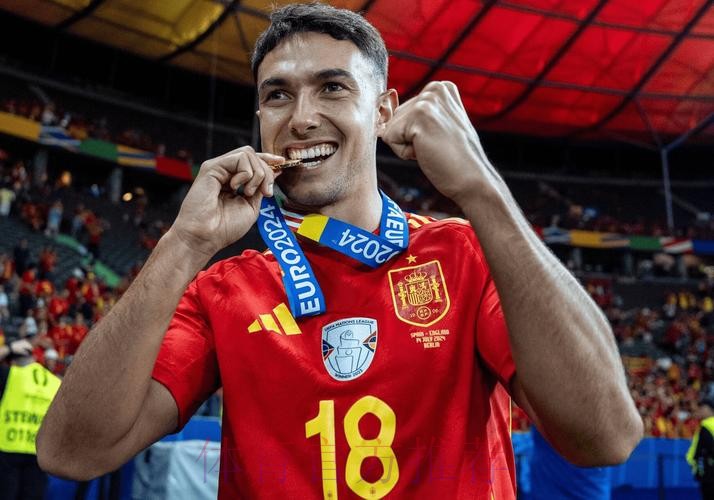 门迪:进球后激动得不知如何庆祝 和队友心意相通